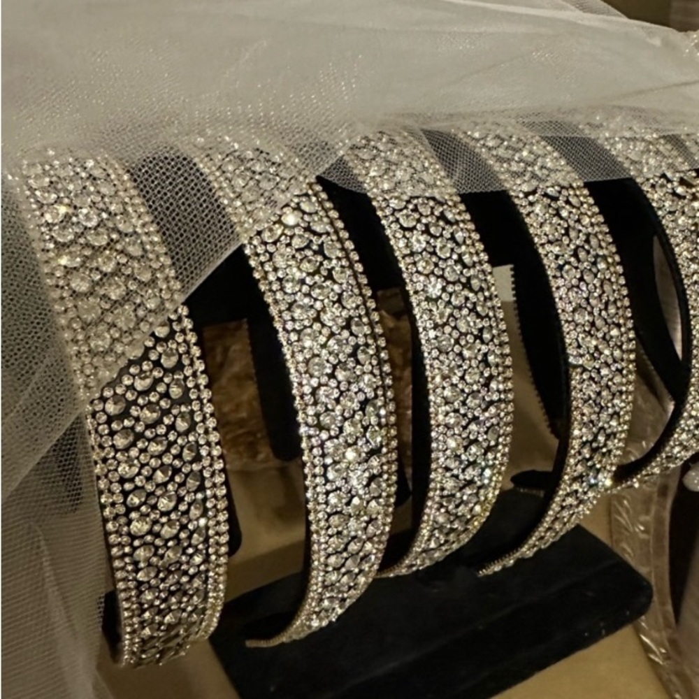 111. My headband / Stone-covered headband